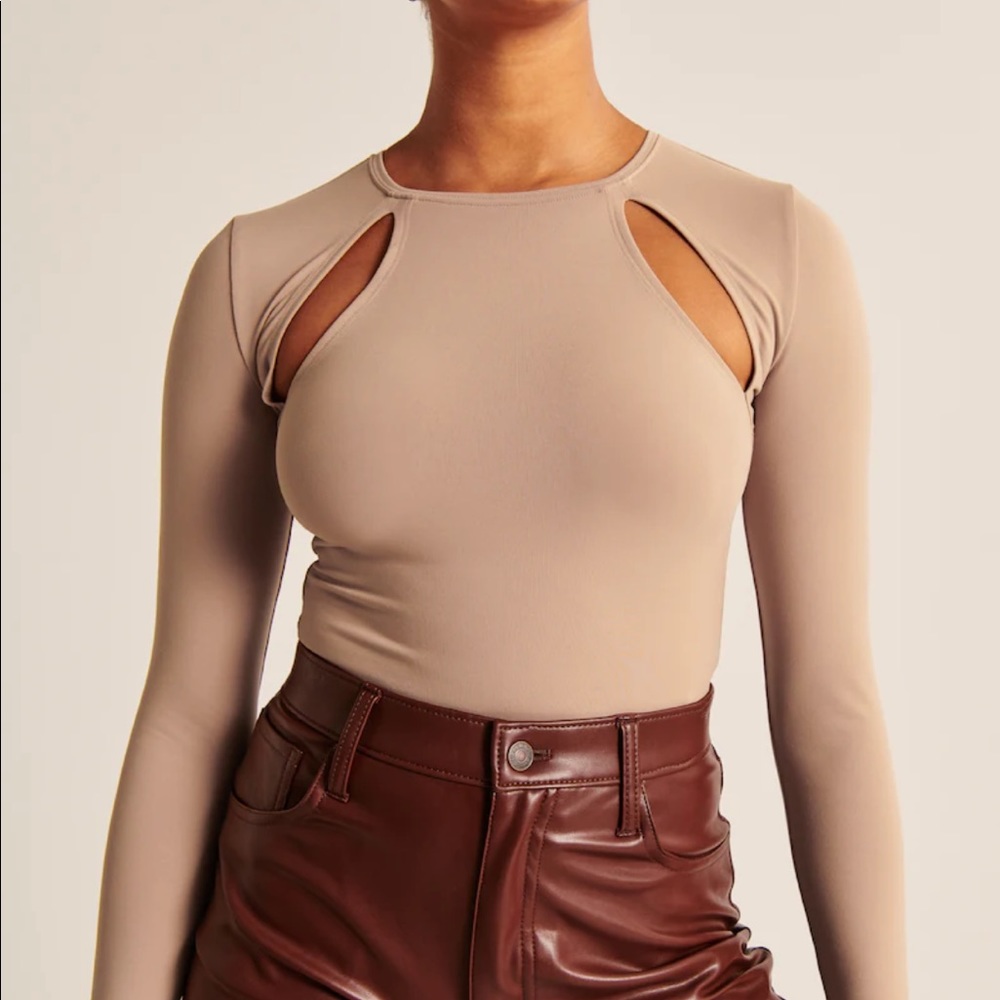 NWT Abercrombie cutout bodysuit small - Picture 2 of 5